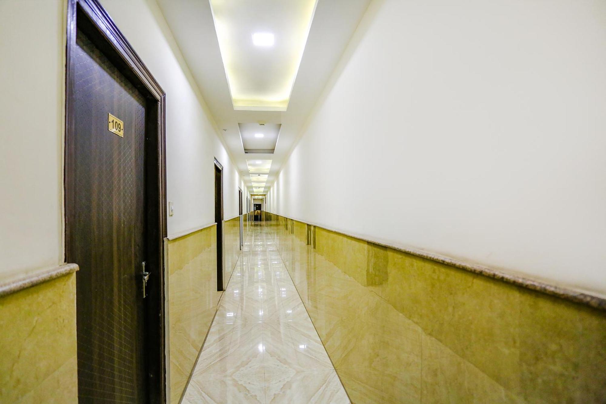 Fabhotel The Kiara Near Igi Delhi Airport نيودلهي المظهر الخارجي الصورة